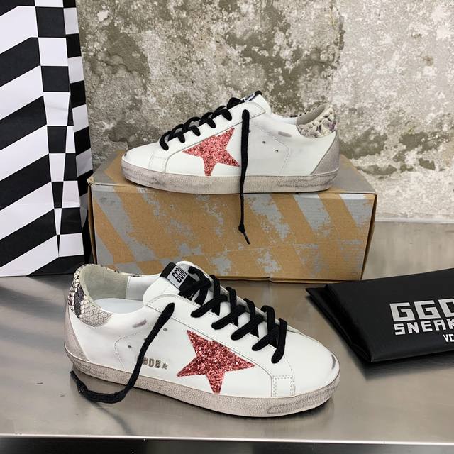 Snaketail Red Star Couple Style. Purchase the original high-end replica! Do not