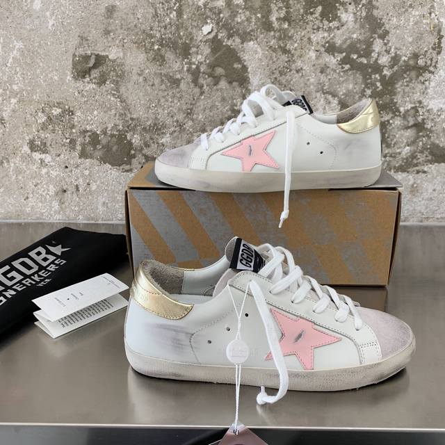 Golden tail pink star couple style. Purchase the original replica high version!