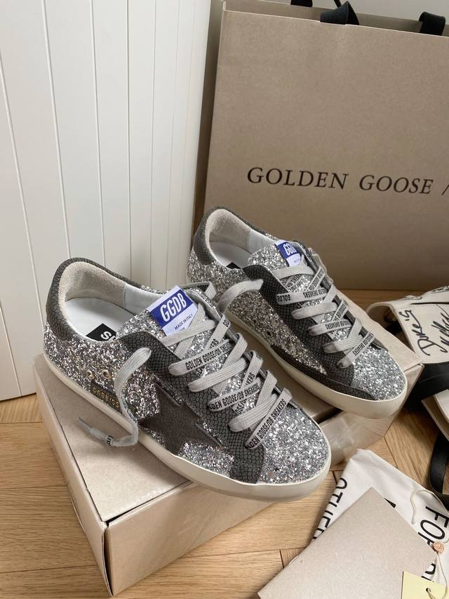 Silver grid gray star couple model. Original replica high version. Low-end plea