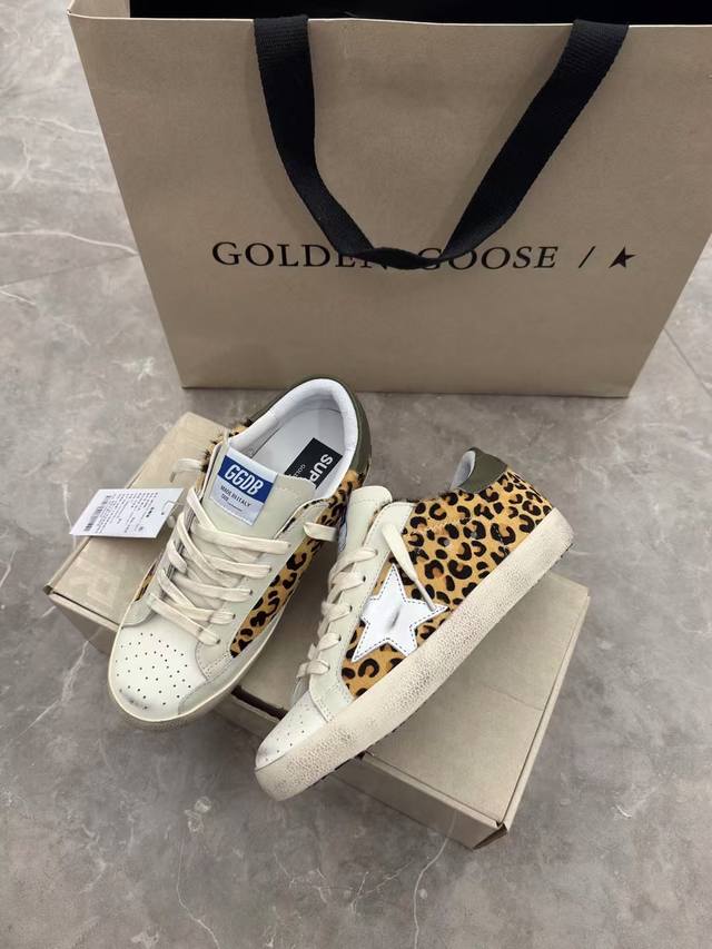 Military green tail leopard print couple style. Original high version. Low-end