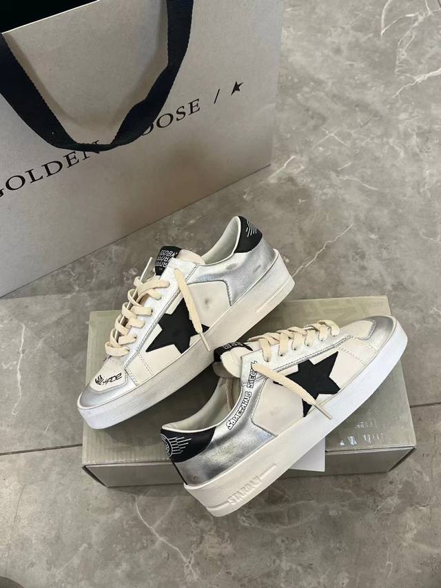 Long-term production. Order inquiry 3D printed hand-painted silver sneakers for