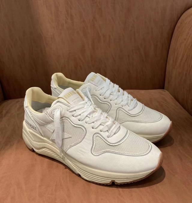Long-term production. Order inquiry White sports shoes couple style purchasing l
