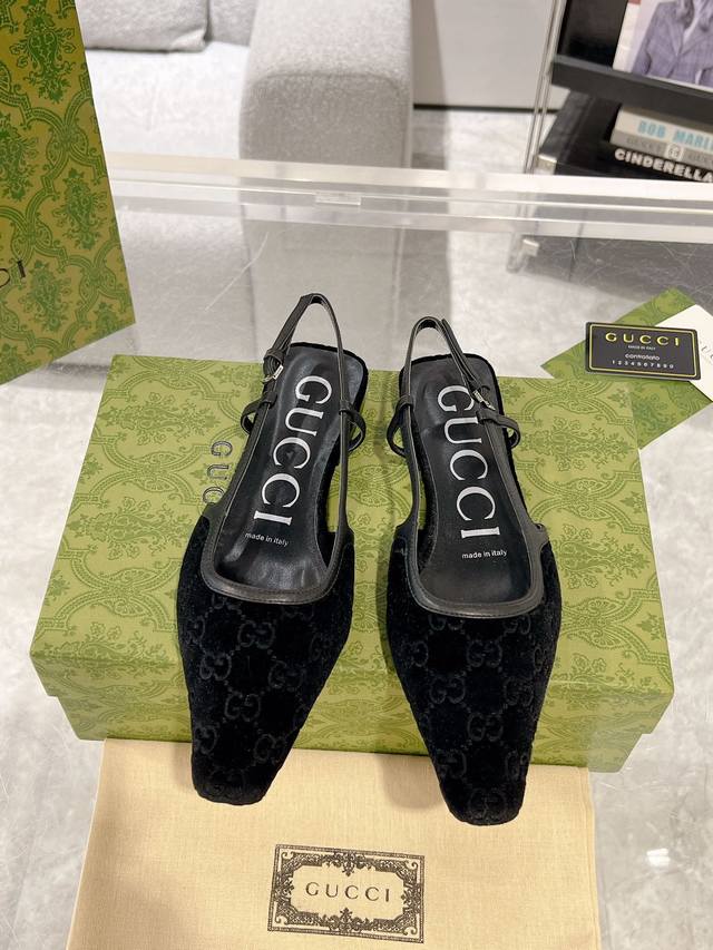 Price: Genuine leather bottom + 50 high-end version of G velvet back-strap sand