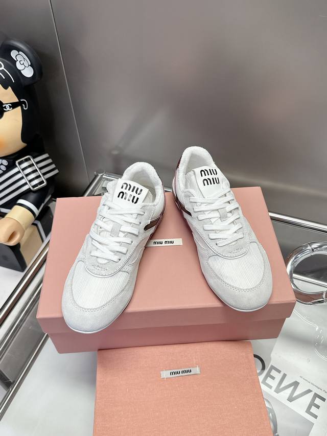 Price: Miumiu breathable mesh casual shoes 2025 early spring and summer new lace