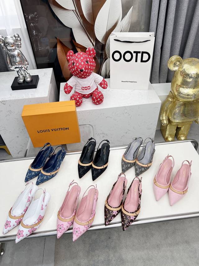 L's new denim kitten heel slippers are a must-have for goddesses in summer 2025.