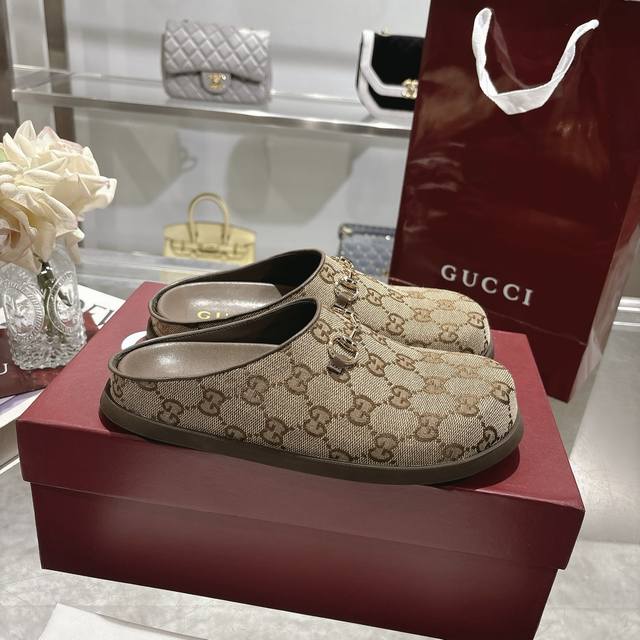 New Horsebit Women's Barefoot SlippersGg continues to use archival symbols in th
