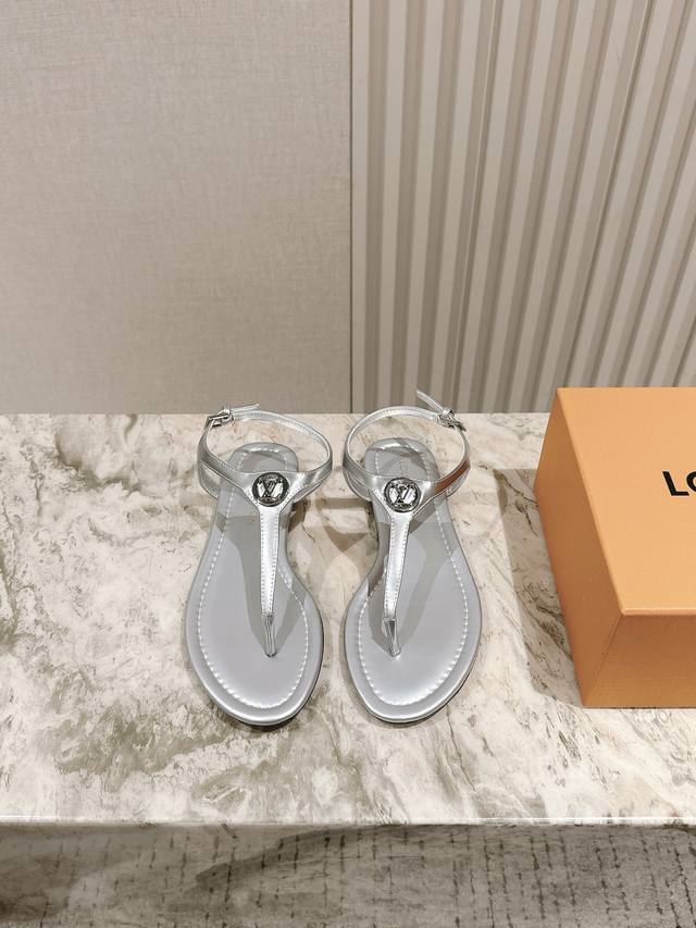 New arrival of Lv's summer flip-flop sandals series~Lv spring and summer Mary J