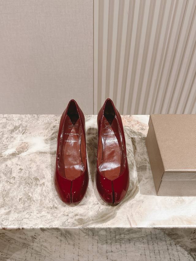 Cl Maisonmargiela Margiela co-branded split Mary Jane shoes are hot! So fragrant