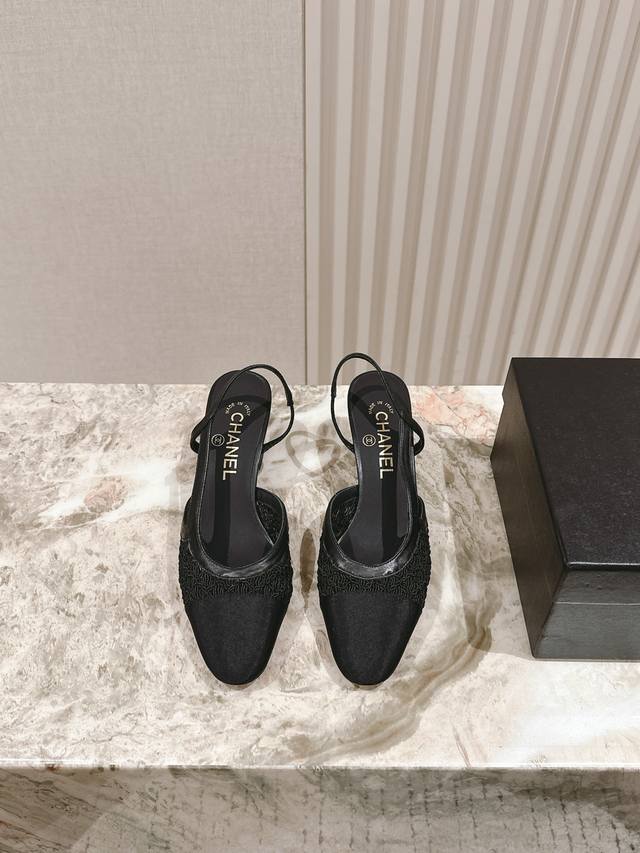 Chanel's early spring new counter-synchronized fairy mesh hollow small heel san