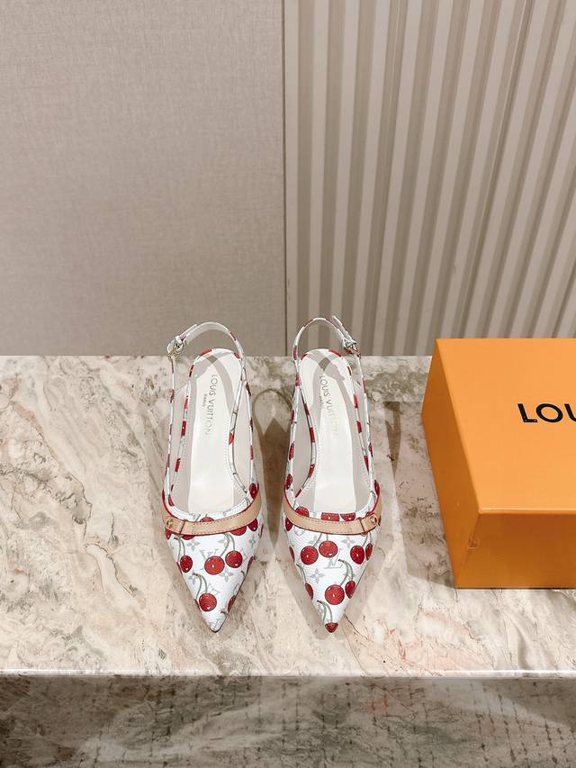 Lujia Early Spring New Arrival~Lv Spring and Summer Mary Jane Shoes are so outst
