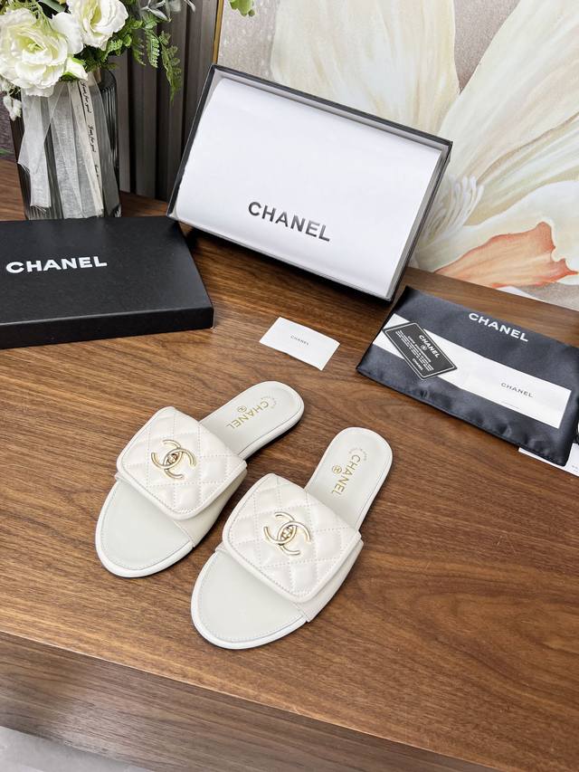 Factory Price: Yuan Chanel classic sandals, very classic made of diamond-patter