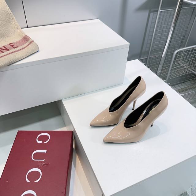 High quality factory! Top quality Gucci 25 spring and summer new simple pointed