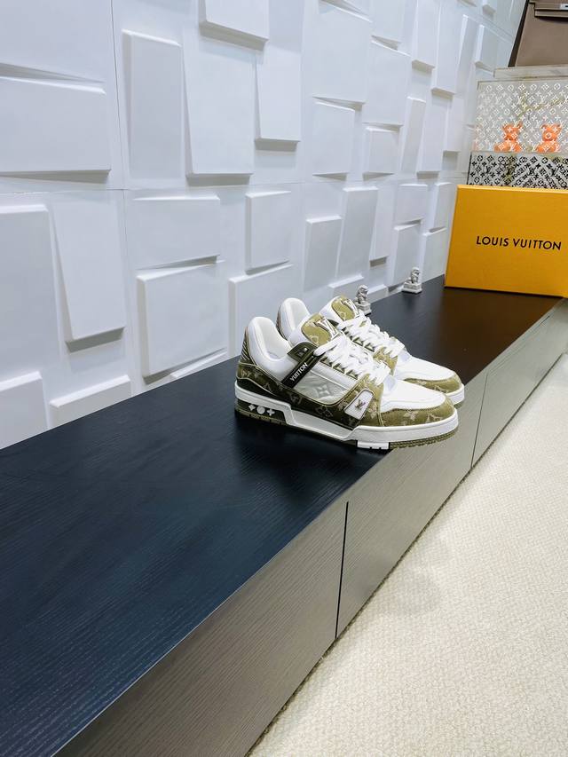 Top version: Lv Louis Vuitton L's Trainer series couple's casual sports shoes s