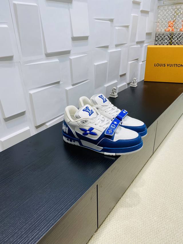 Top version: Lv Louis Vuitton L's Trainer series Velcro four-leaf clover casual