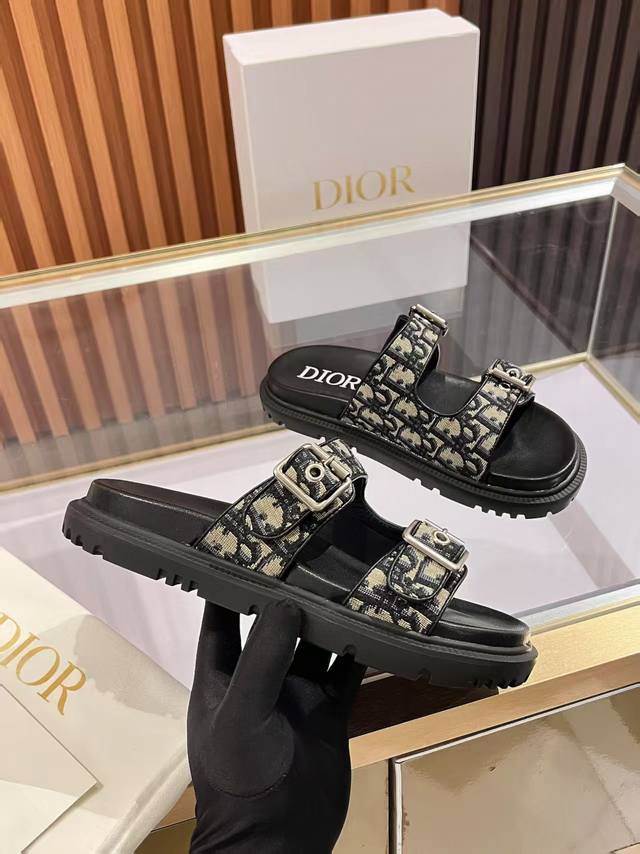 Dior classic canvas hot-selling sandals Step into the fashion world of Dior slip