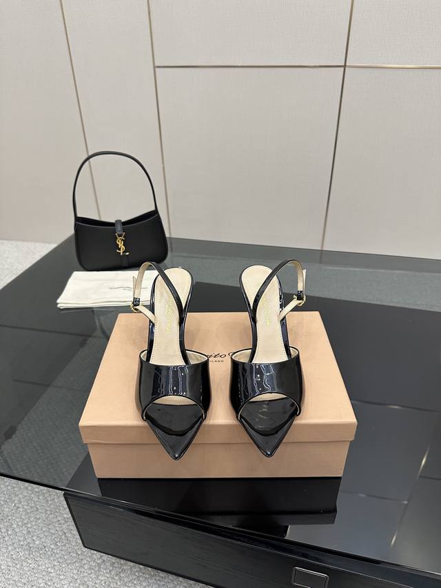 Gianvito Rossi 2025 new sandals top version purchasing quality This pair of poin