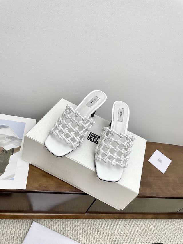 Therow25Ss The new summer pig cage woven sandals and slippers are simply the fav