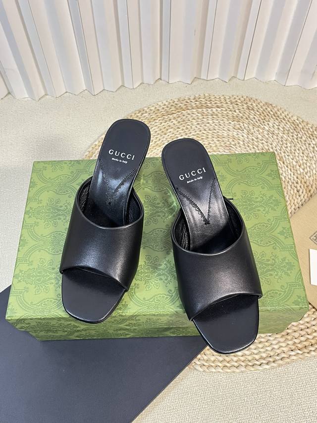 Factory: Gucci 24Ss Early Spring new double G round heel sandals feature silver