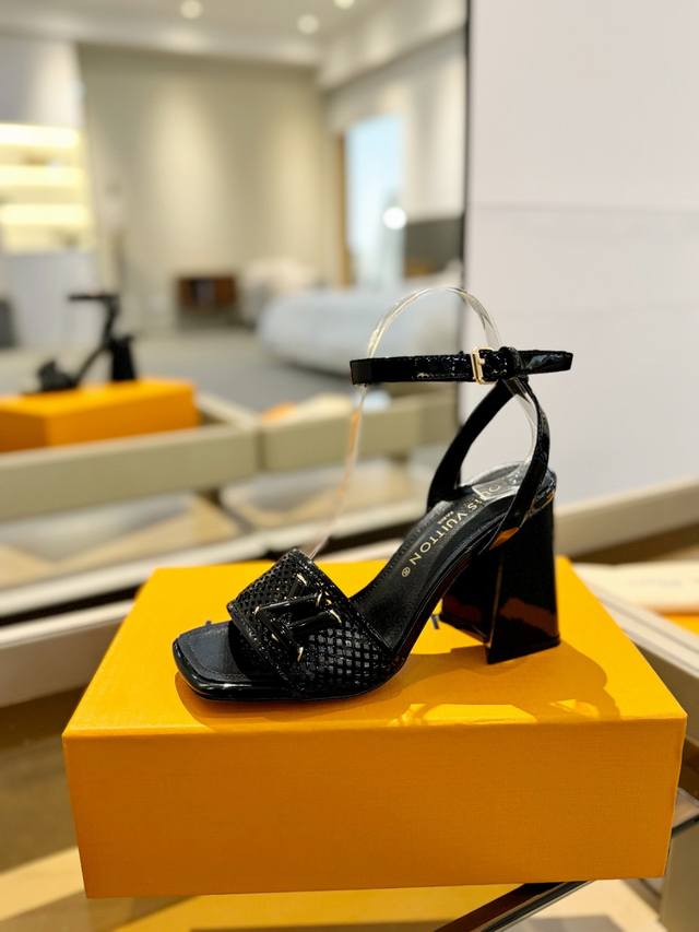 Price P: The latest L-brand new sandal series is online, exclusive style, perfe