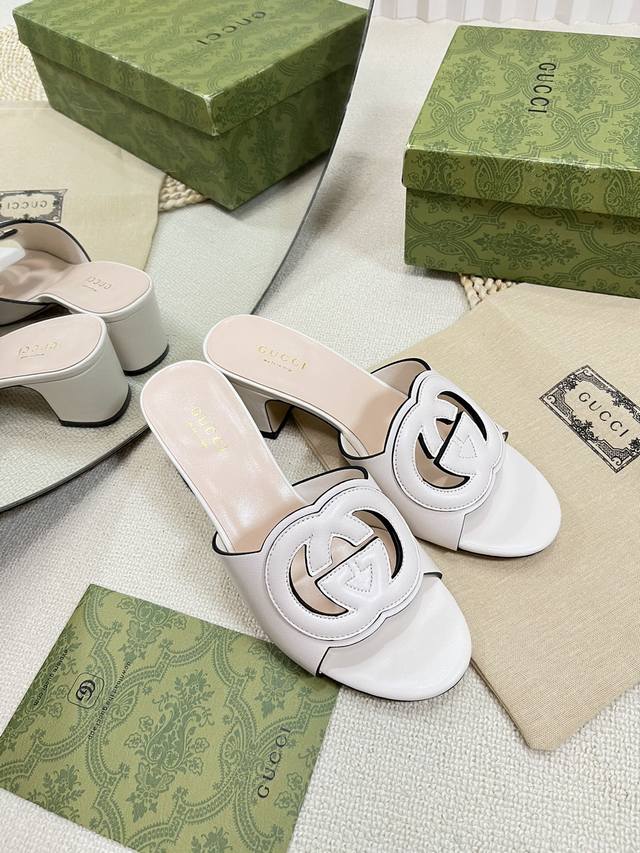 O Top version of Gucci 24S new spring and summer product. Every detail of Gucci