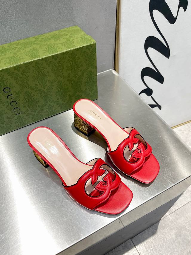 Factory P price classic G's latest hot-selling slippers are now on the market.