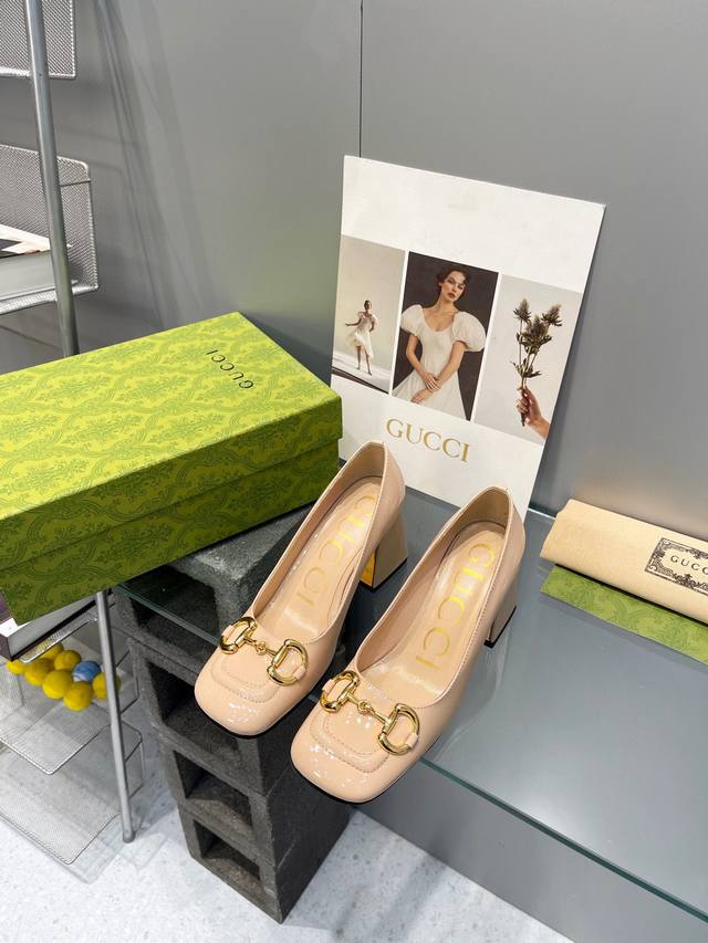 Factory P price Gucci classic early spring new style horsebit thick heel single