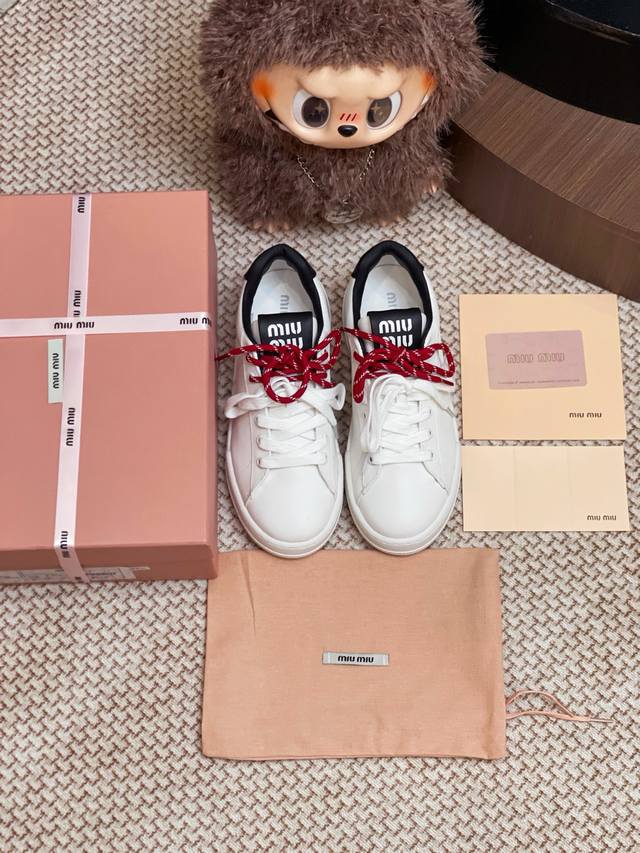 Miumiu casual shoes. The whole pair of shoes is purchased from Zp, developed and