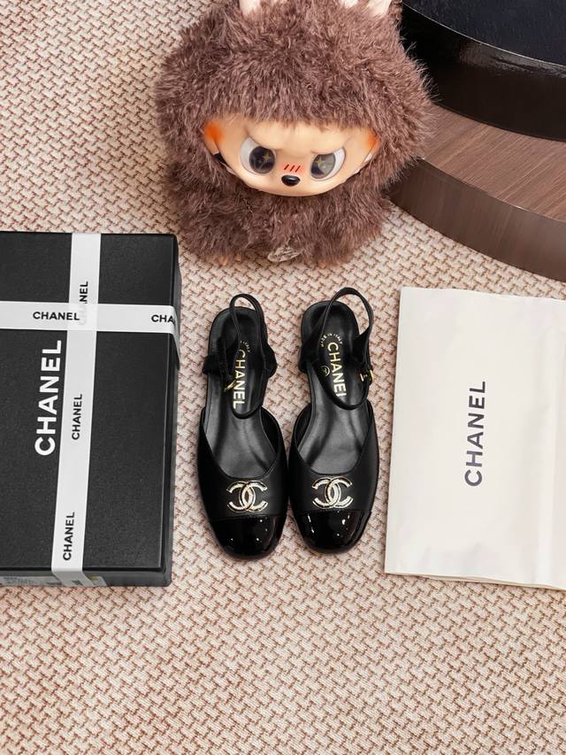 Chanel new sandals. The whole pair of shoes is purchased from Zp, developed and