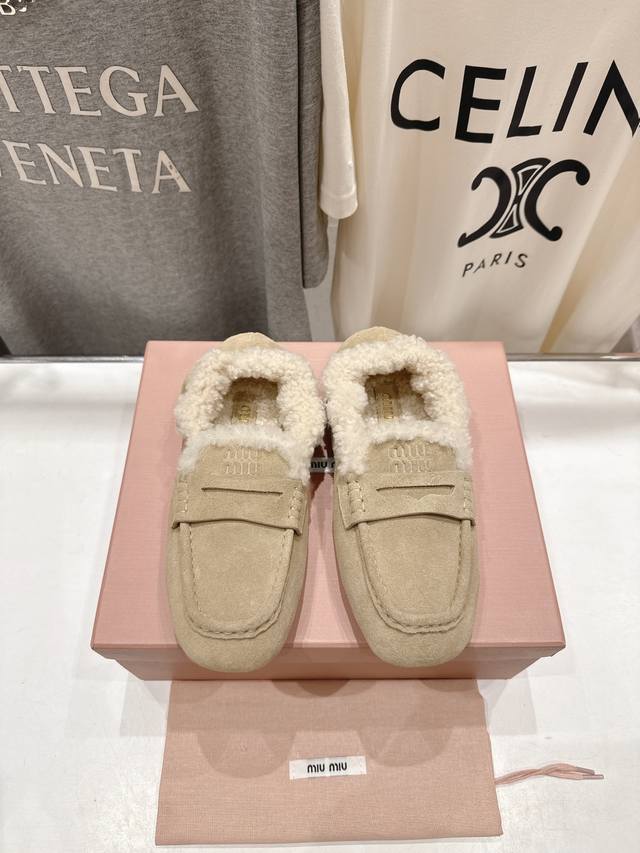 High version factory Miumiu 2025Ss autumn and winter catwalk model slip-on driv