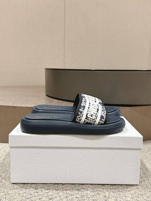 Top version: Women's Dior's latest Dway series Velcro presbyopia thick-soled san
