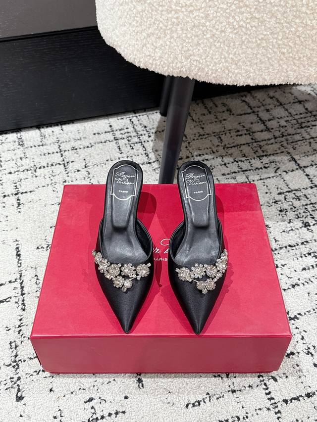Roger Vivier 25 Ss Rv New satin rhinestone half-slippers The satin with diamonds