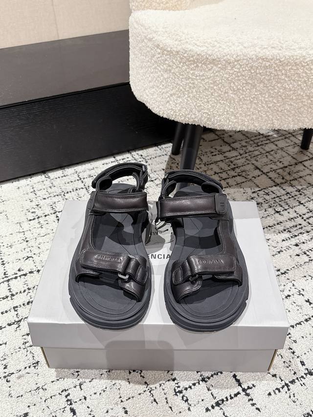 leather surface Balenciaga 25 new Tourist series couple Velcro sandals Original