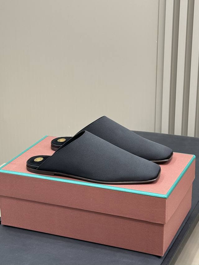 Loro Piana Ss25 New Arrival