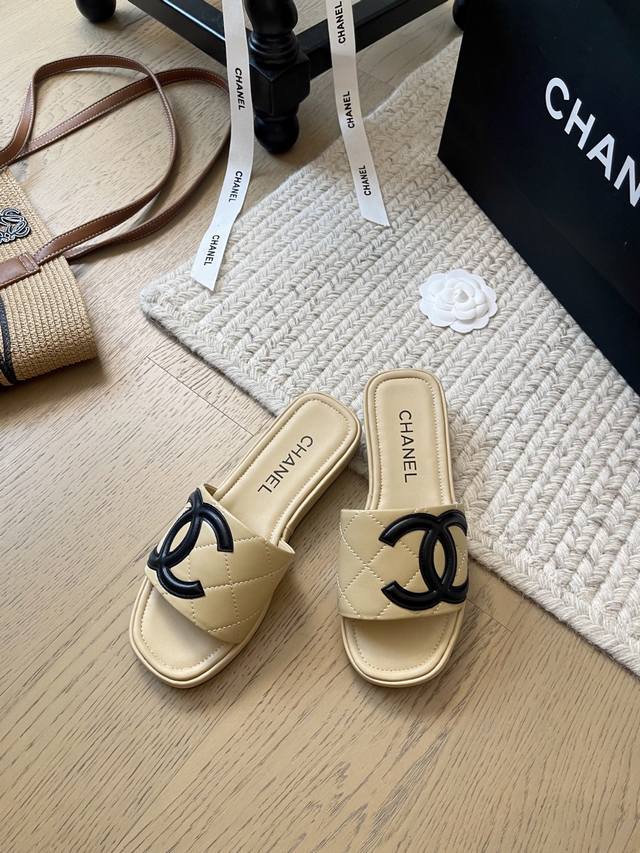 Chanel 25K New early spring Kangpeng slippers! Top version! Cowhide upper, inner