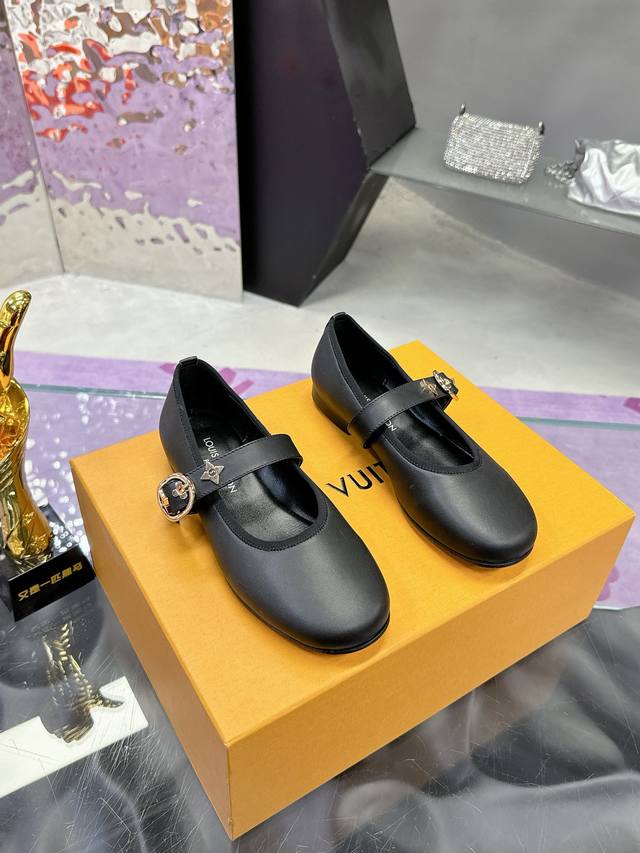 Factory P price P: Louis Vuitton Spring/Summer Mary Jane fashion flats The most