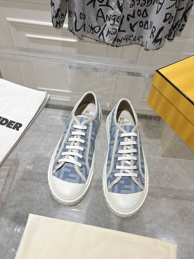 Factory Fendi2025 new couple canvas shoes upper classic Ff old flower canvas cas
