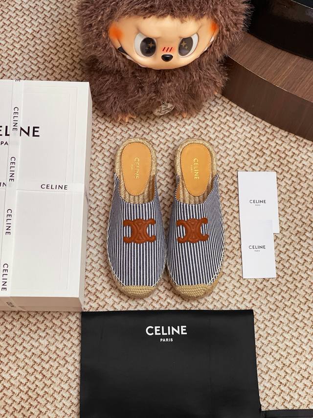 Celine half-slip closed toe shoes. The whole pair of shoes is purchased from Zp,