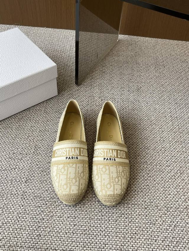 Dior 25Ss early spring new fisherman shoes Classic design can be said to be the