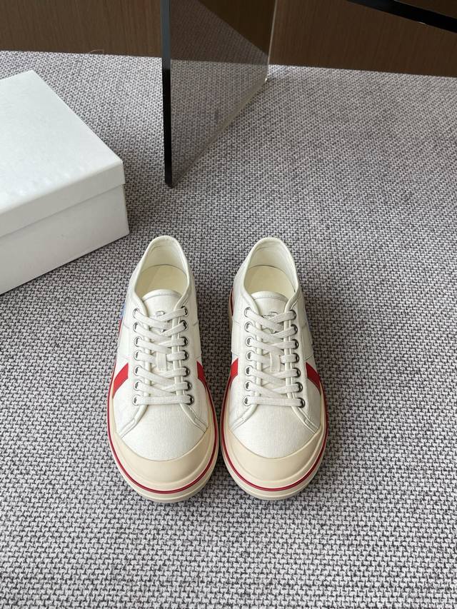 Bottega Veneta Bv25Ss new retro sneakers couple models Bv brand new Eliot