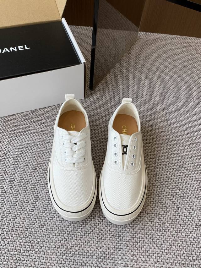 Chanel Chanel 25Ss Hidden Vintage Canvas Shoes Full of Vintage Feeling Vintage R