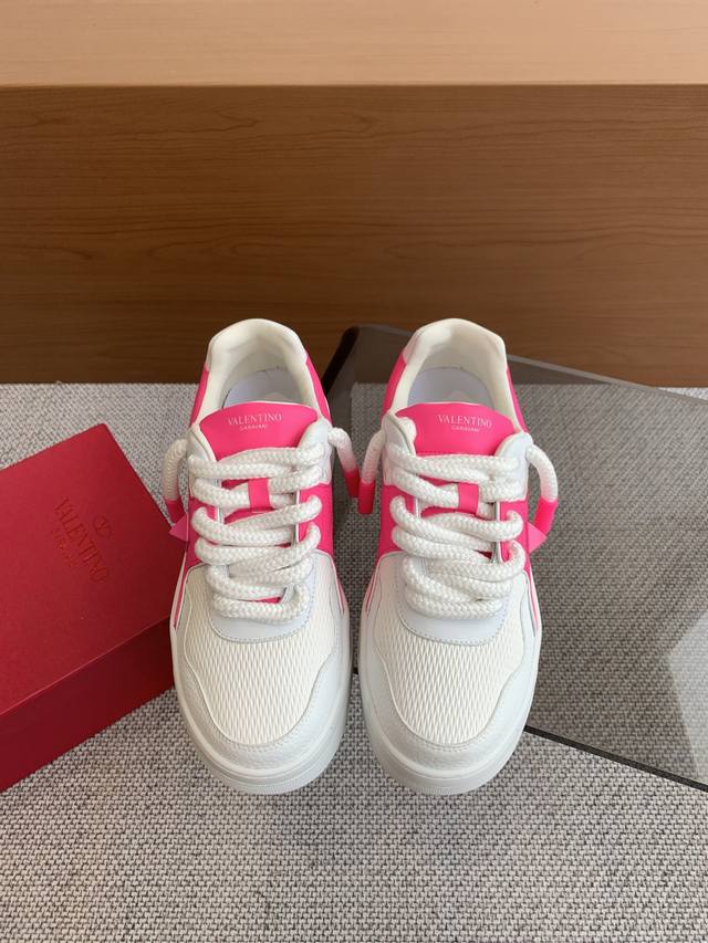 Valentino Valentino rivet thick laces thick sole casual sneakers couple style Pi
