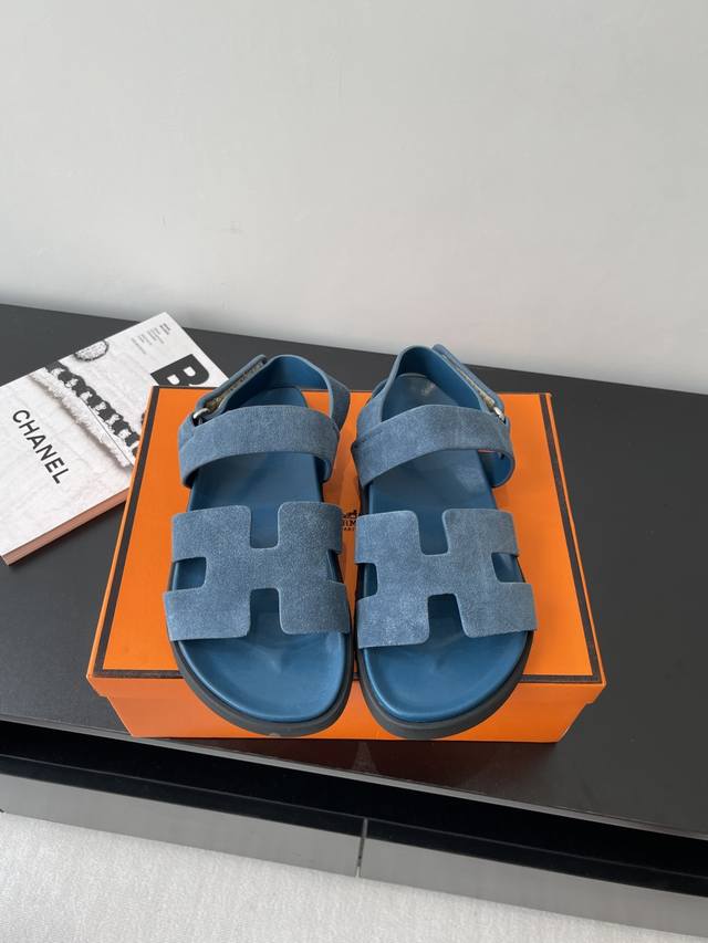 Male 10 Hermes Erjiu Slippers Series Classic style with cloud-like feel. You can