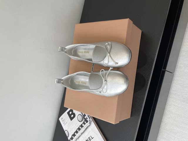 Miumiu Miu Miu's new summer ballet shoes, fairy style DDD, blending the dynamic