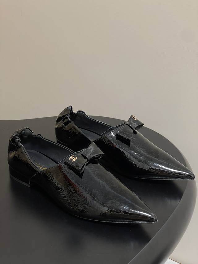 Early Autumn New Chanel Pointed Toe Bow Single Shoes Flat Half Slippers Closed