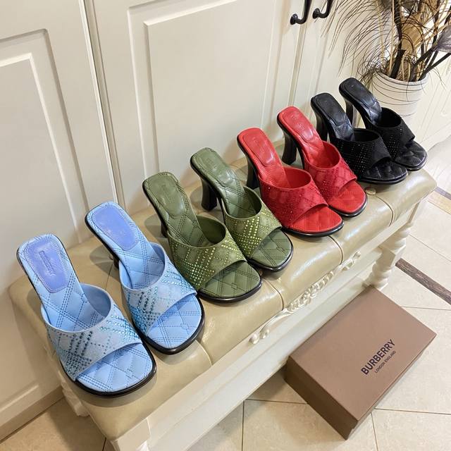 Factory price Pp cloth, hot diamond surface, Burberry new slippers, 1:1 replica