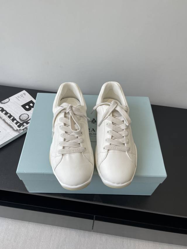 Prada 25Ss Spring and Summer new Dexterity shoes casual shoes Exquisite manufact