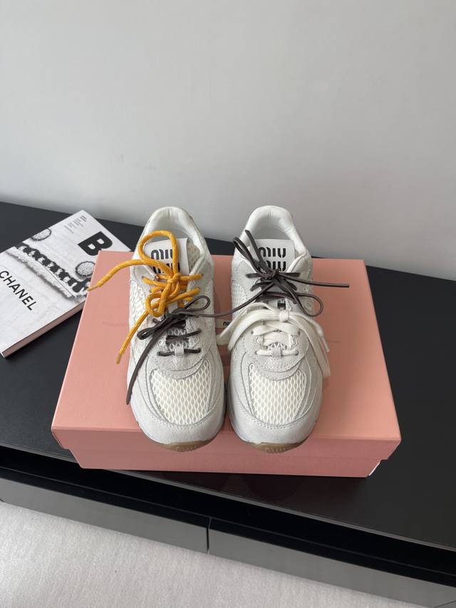Miu Miu The latest retro style daddy shoes from Miu Miu. The hottest sports shoe
