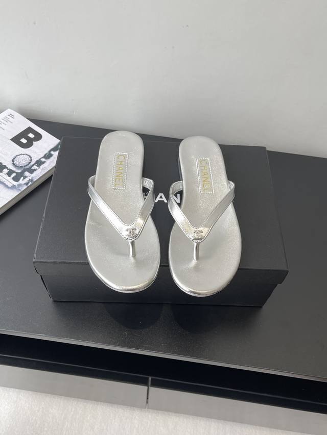 Chanel Chanel 25Ss new summer flip flops, a must-have for the beach, Chanel2025
