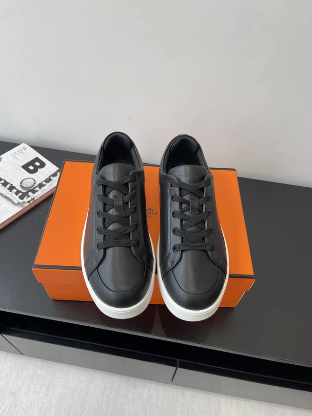 Purchasing-level men's Herm