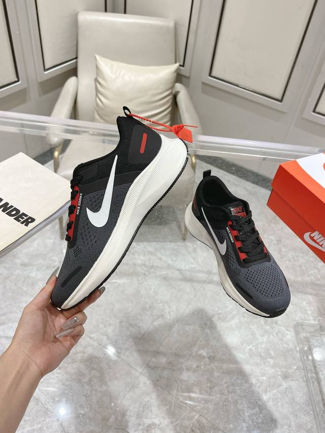 Corporate Nike J sports casual running shoes use new shock-absorbing materials,